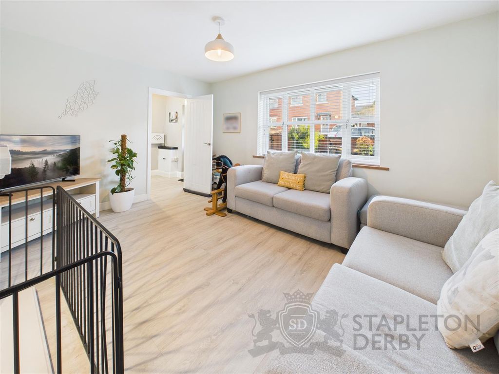 Property photo 3 of 17 Cam04709G0-Pr0284-Still002.Jpg