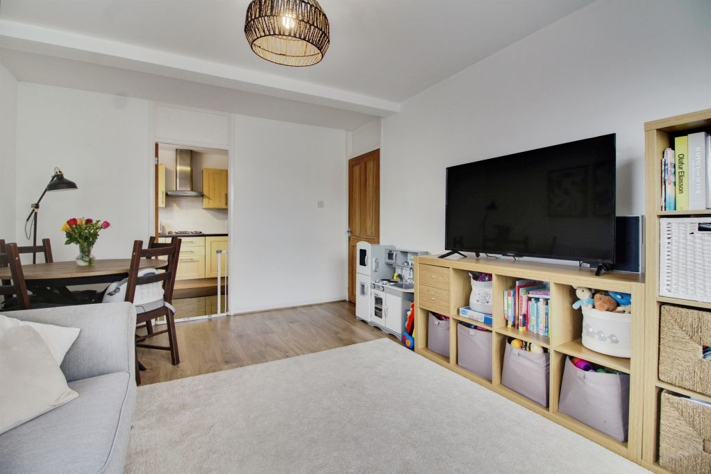 Property photo 3 of 17