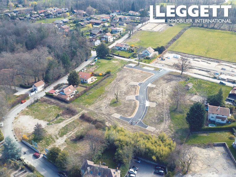 Property photo 2 of 5