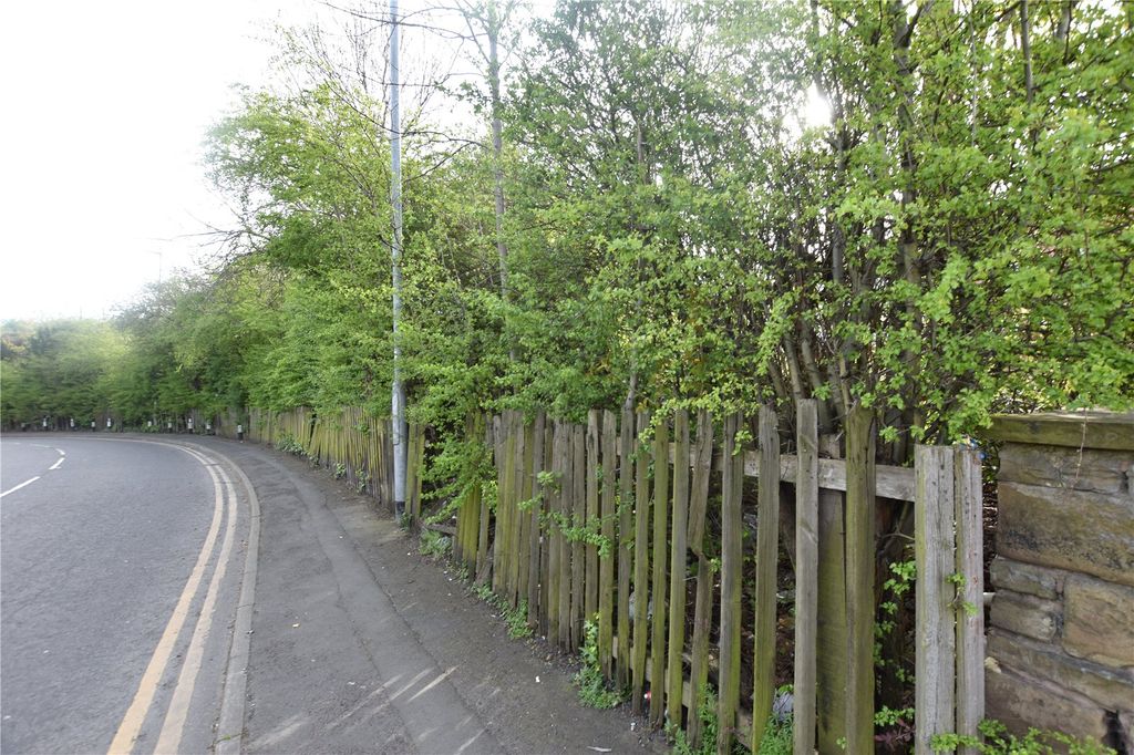 Property photo 3 of 5 Picture No. 02