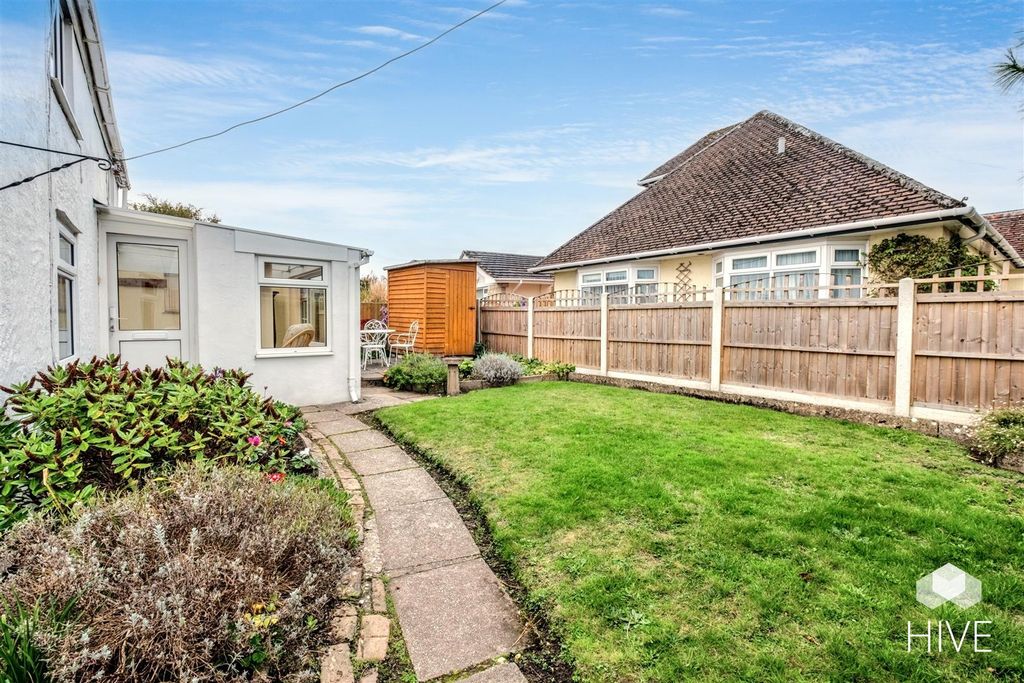 Property photo 3 of 23