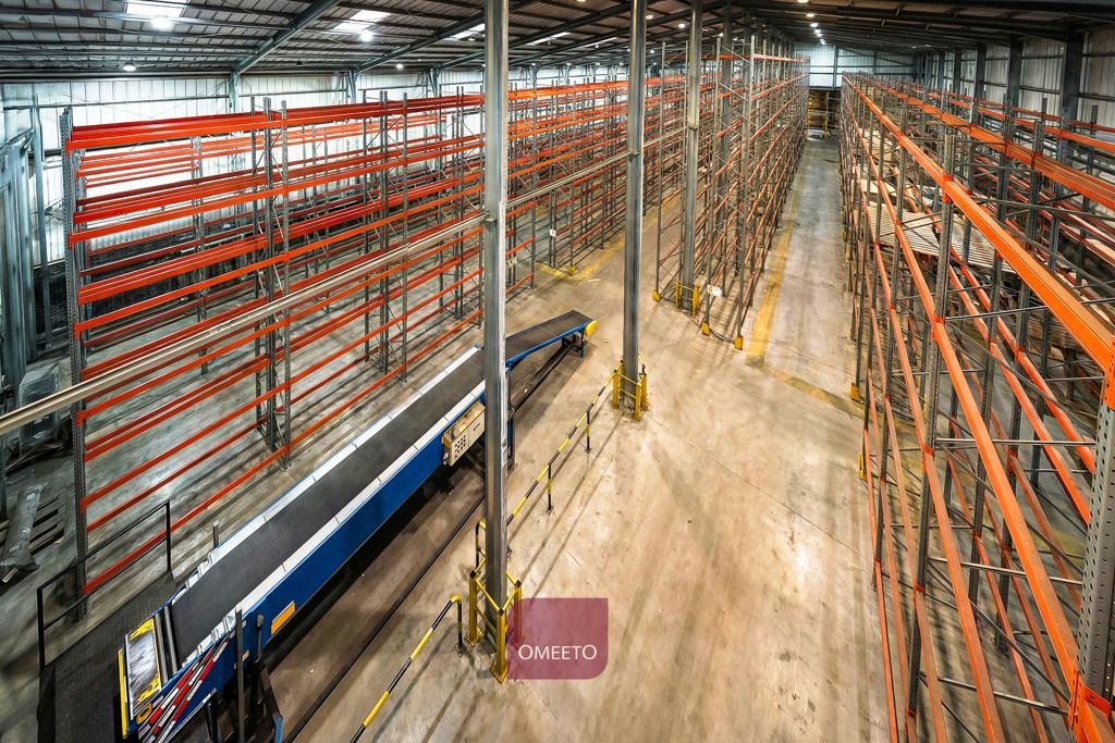 Property photo 3 of 4 Warehouse To Rent