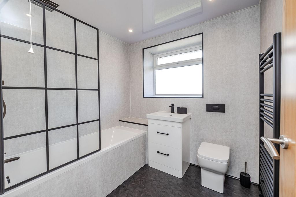 Additional image 33 of 4 bed property for saleBeech Court, Darras Hall, Ponteland, Newcastle Upon Tyne NE20