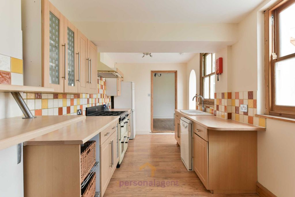 Property photo 3 of 15