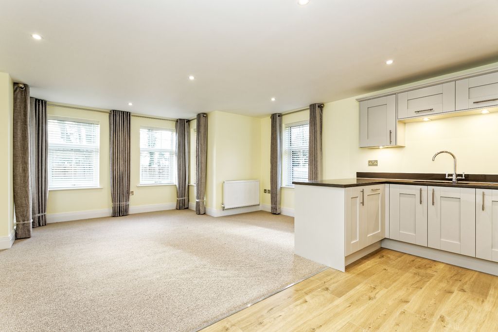 Property photo 3 of 8 3.Jpg