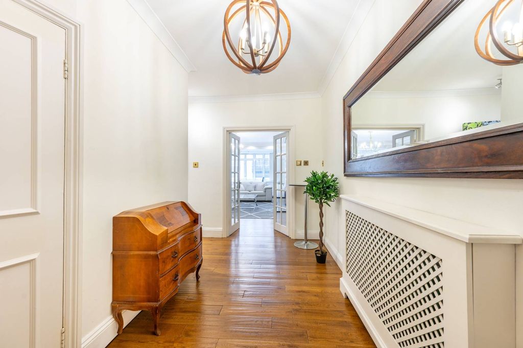 Property photo 1 of 29