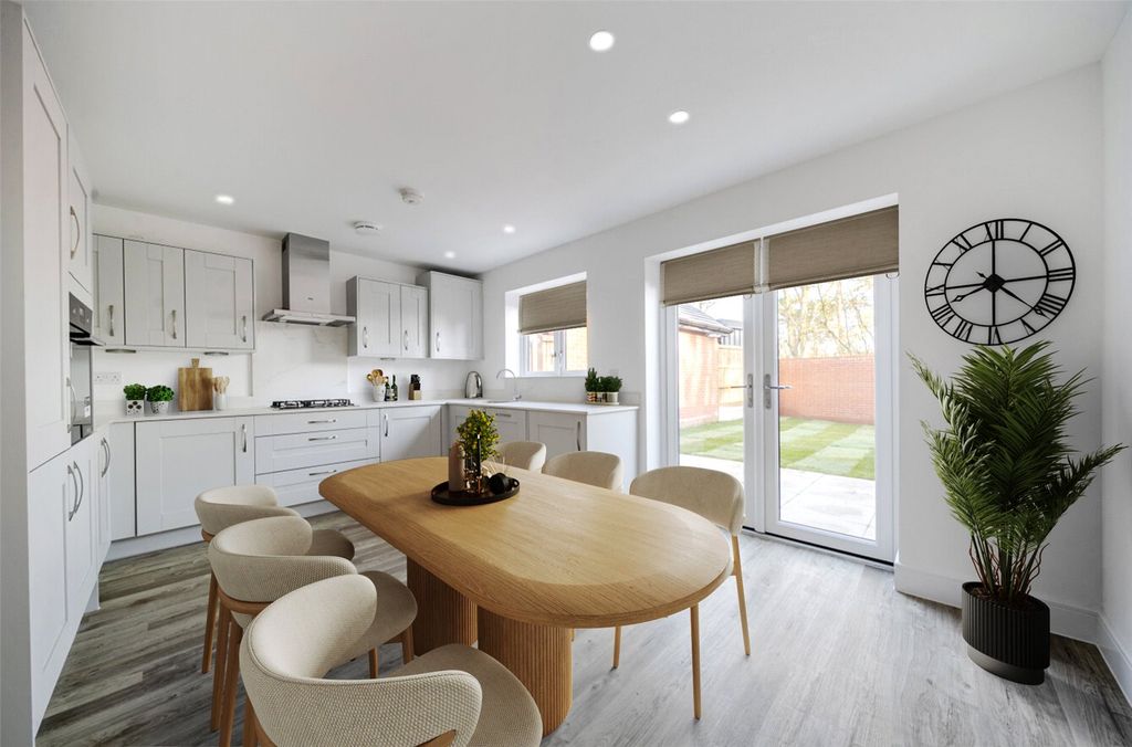 Property photo 2 of 14 Kitchen/Dining