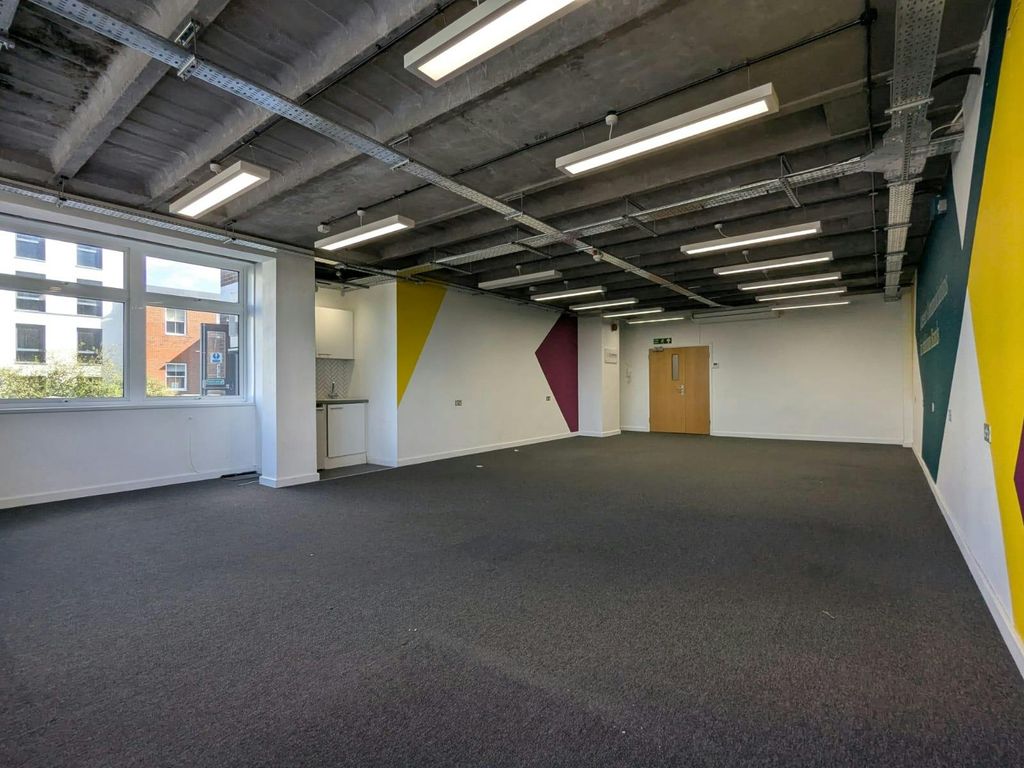 Property photo 3 of 8 Photo20250926123561.Jpg