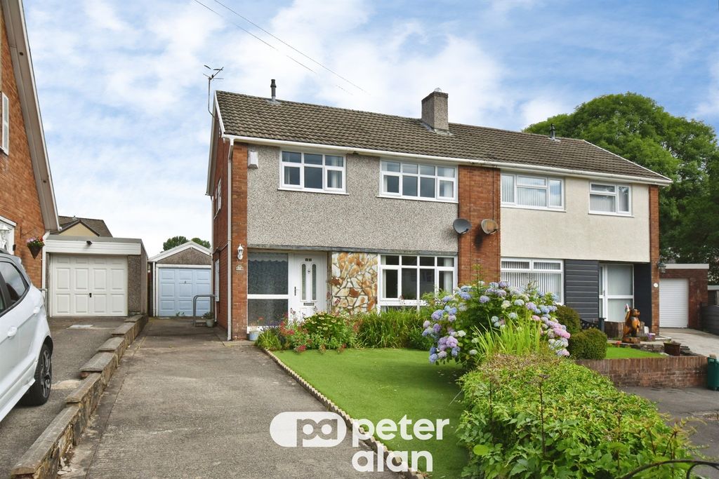 Property photo 1 of 26