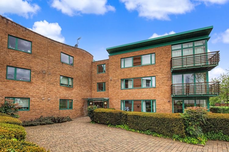 Property photo 1 of 7 328852