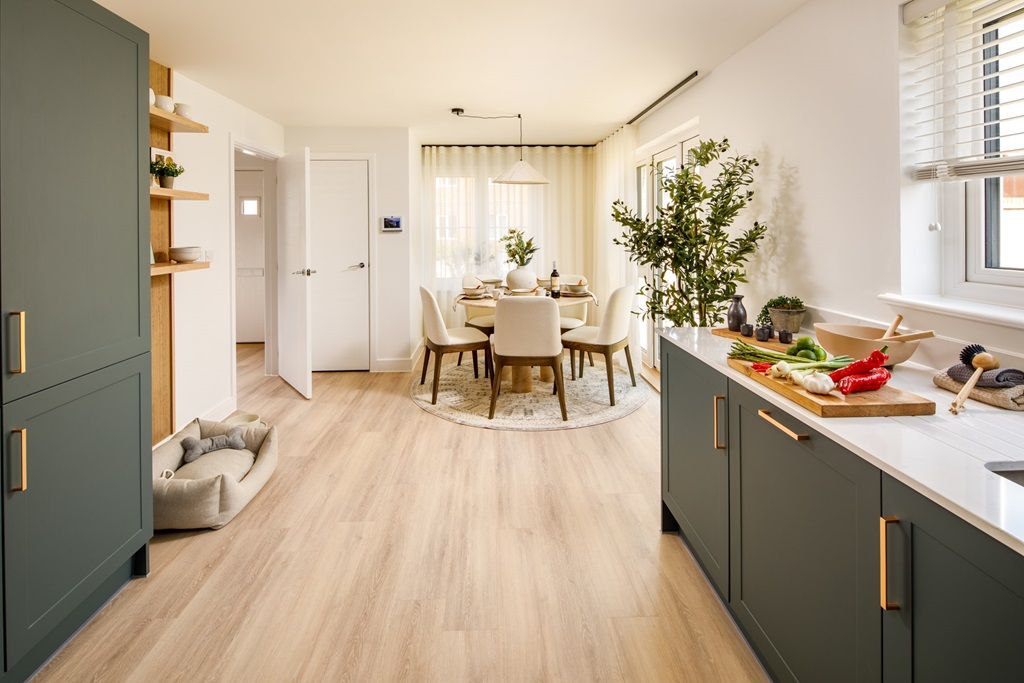 Property photo 3 of 13 Plenty Of Space For All The Family