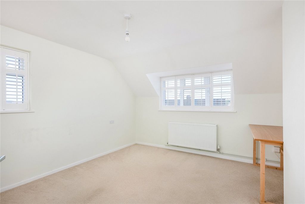Property photo 3 of 11 Picture No. 02