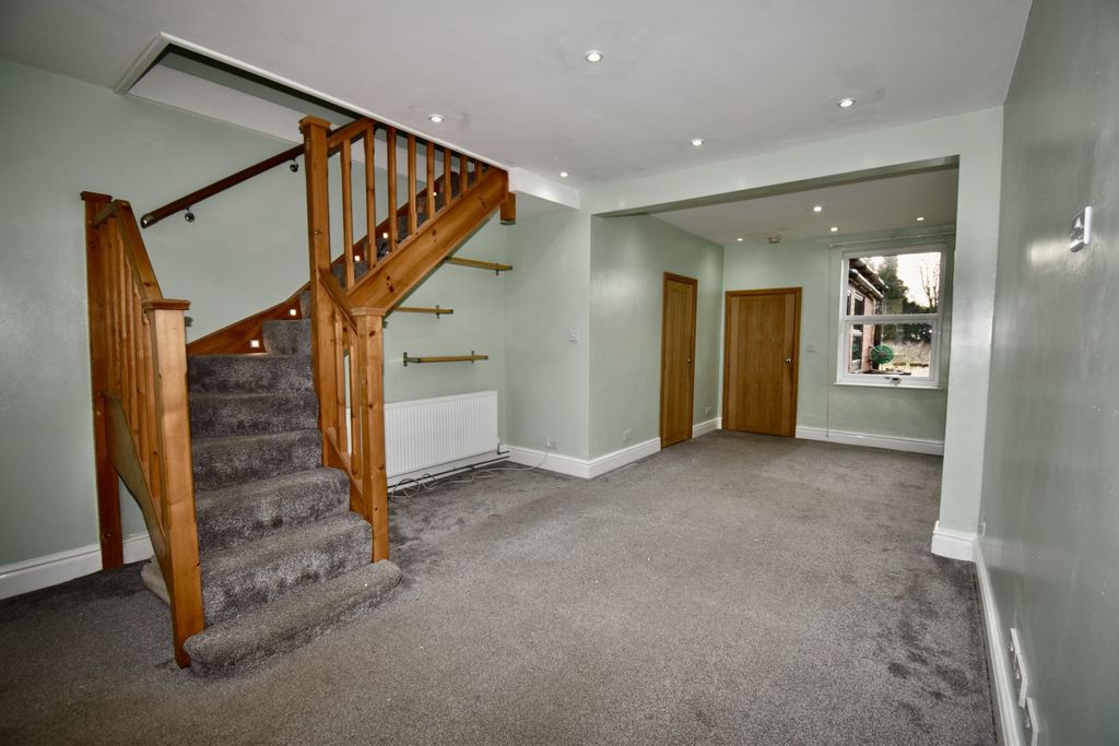 Property photo 2 of 13 Image 1