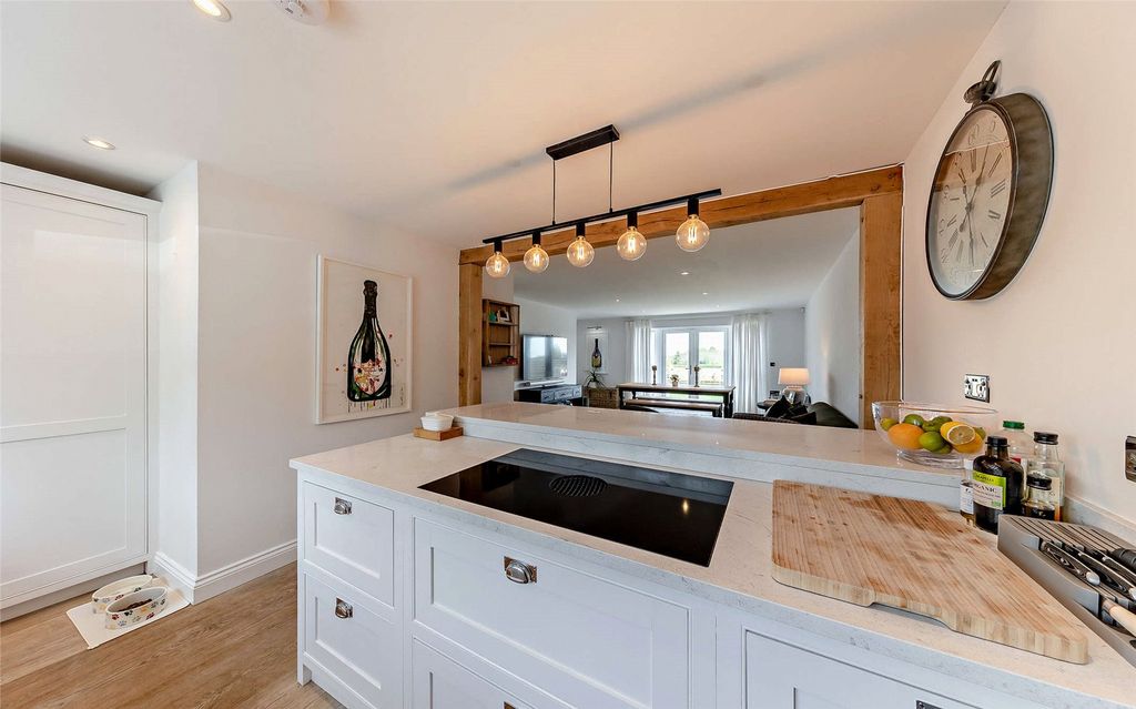 Property photo 2 of 18 Kitchen Area
