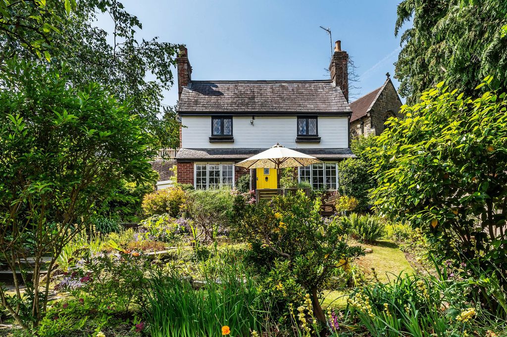 Property photo 1 of 42