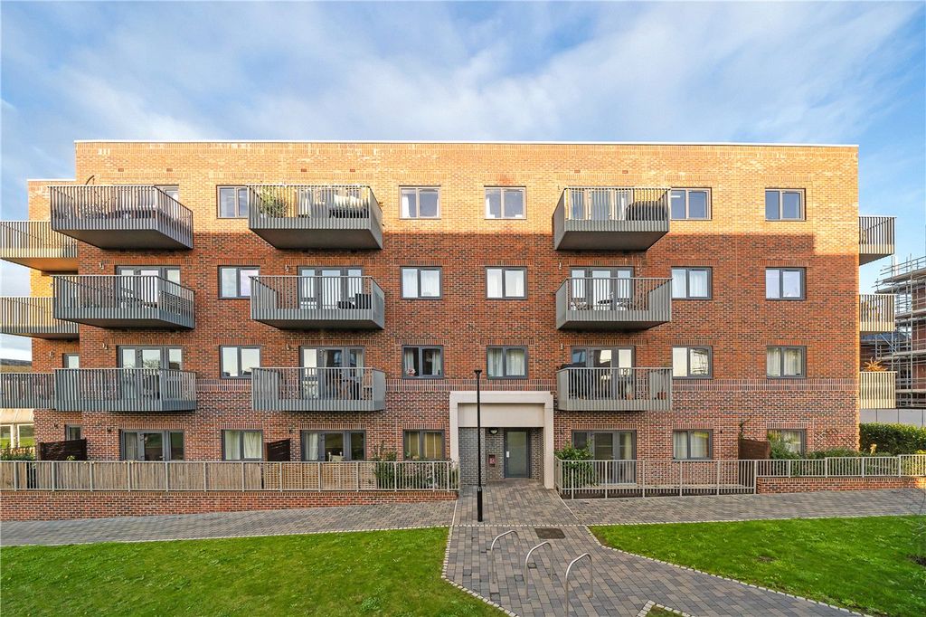 Property photo 1 of 22 Exterior