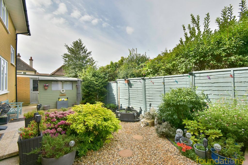 Property photo 2 of 16