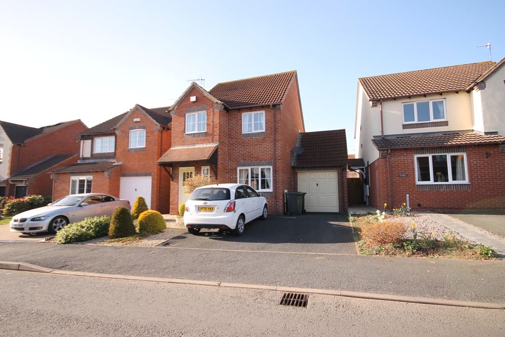 Property photo 1 of 10 Spacious 3 Bedroom Detached Home Situated In A Quiet Area Located Within The Popular St Peters Area Of Worcester