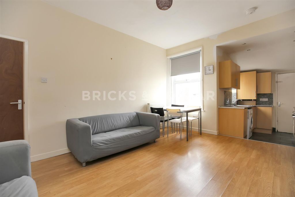 Property photo 2 of 8 Xhlmxv1Ld0Ughxkwo84Zeq.Jpg