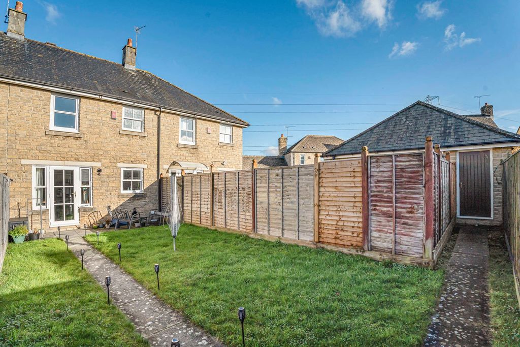 Property photo 2 of 16 Rear Garden