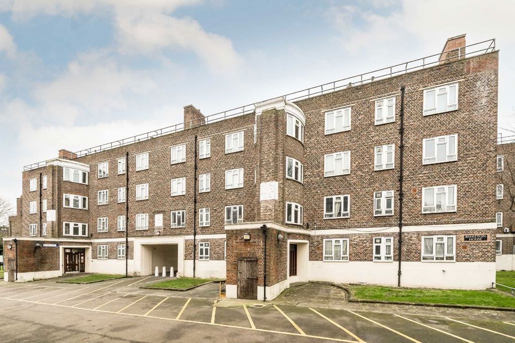 Property photo 1 of 4