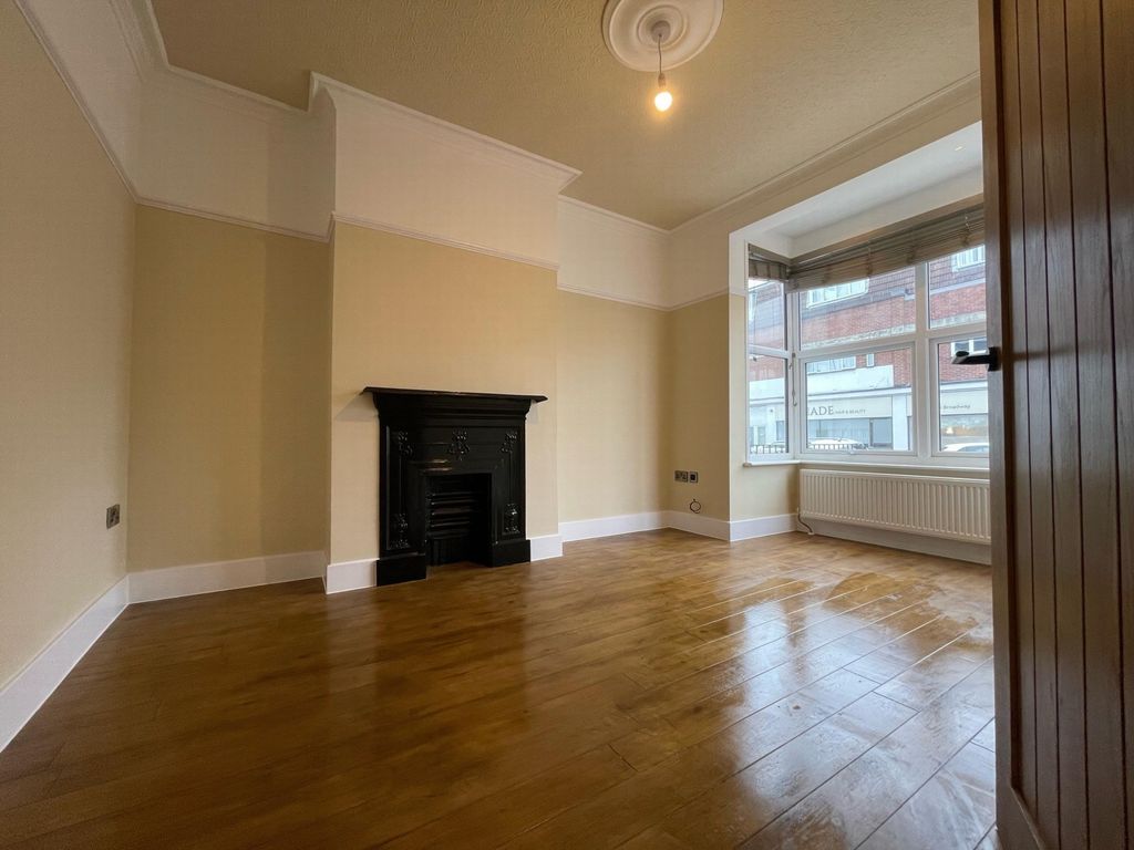 Property photo 2 of 17 Photo 2