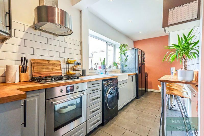 Property photo 2 of 16 Photo 12