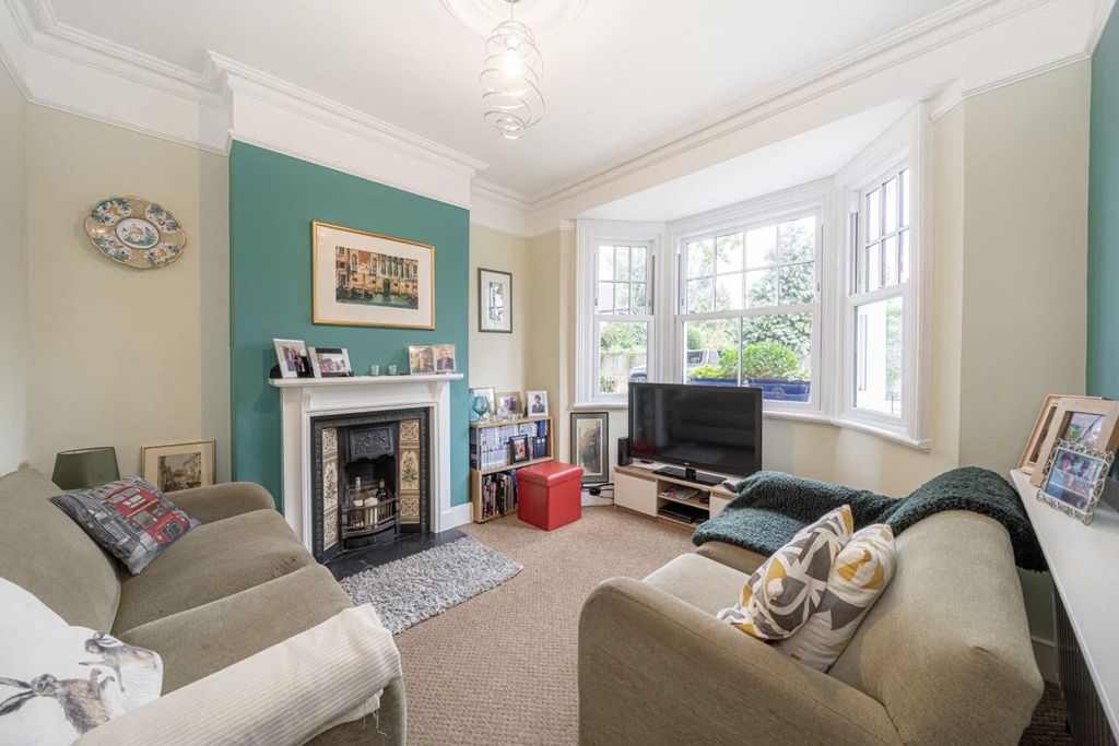 Property photo 2 of 7