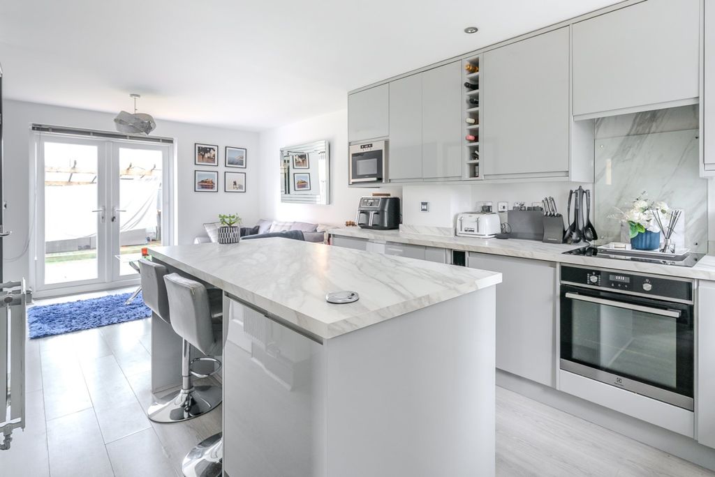 Property photo 3 of 13 Picture No. 06