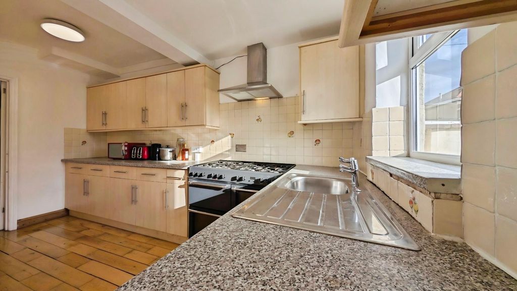 Property photo 3 of 29 F8d9c99c-Pxl_20251023_092359000.Jpg