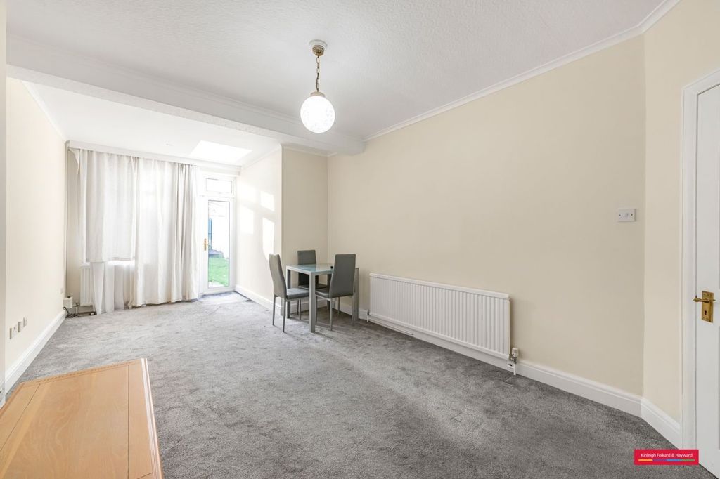 Property photo 2 of 13 Picture No. 11