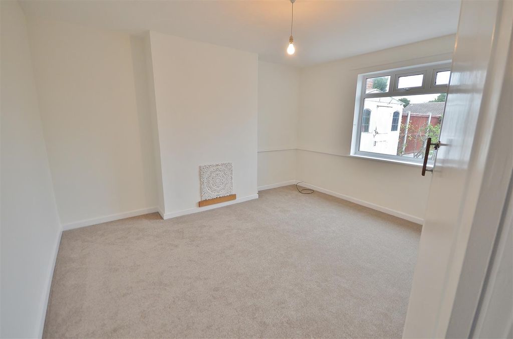 Property photo 3 of 13 Dinign Room