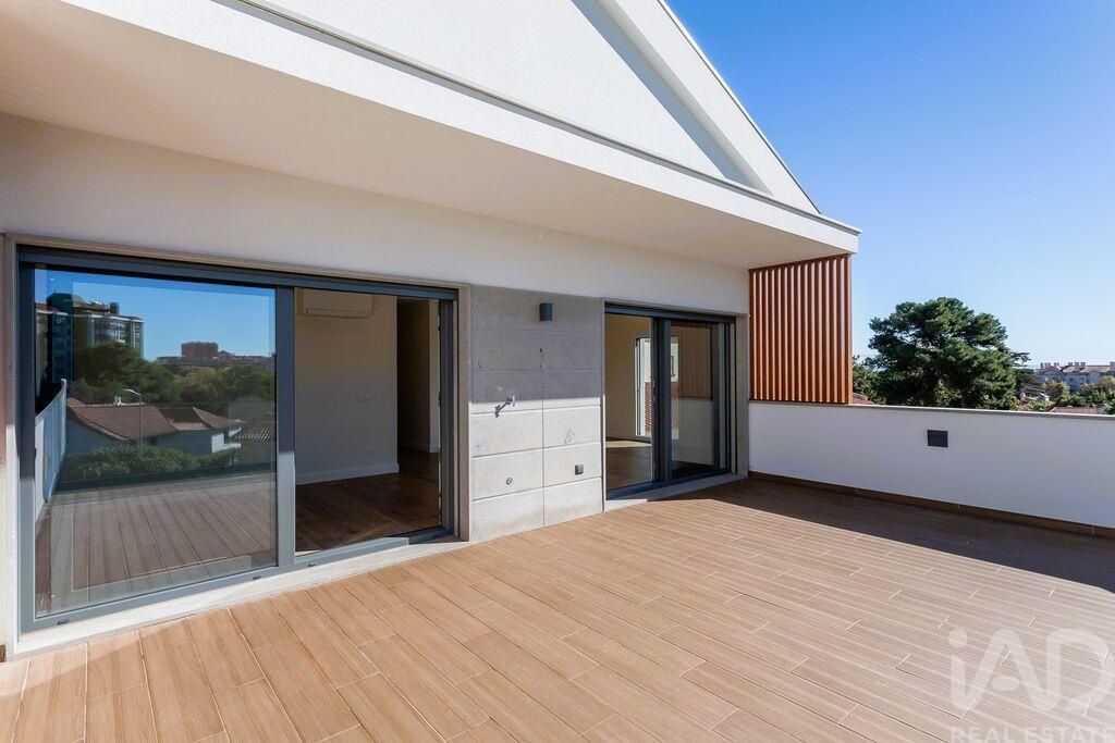 Property photo 2 of 30