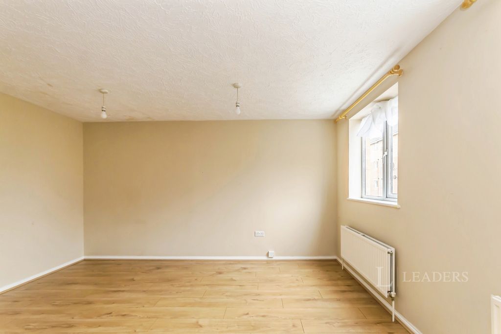Property photo 2 of 13 Pbox-Img.Jpg