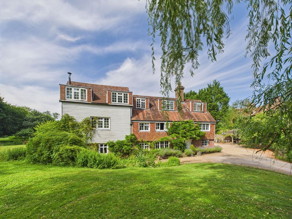 Property photo 1 of 37