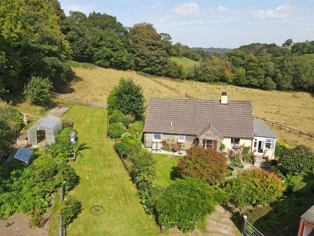 Property photo 1 of 22 Picture No. 01