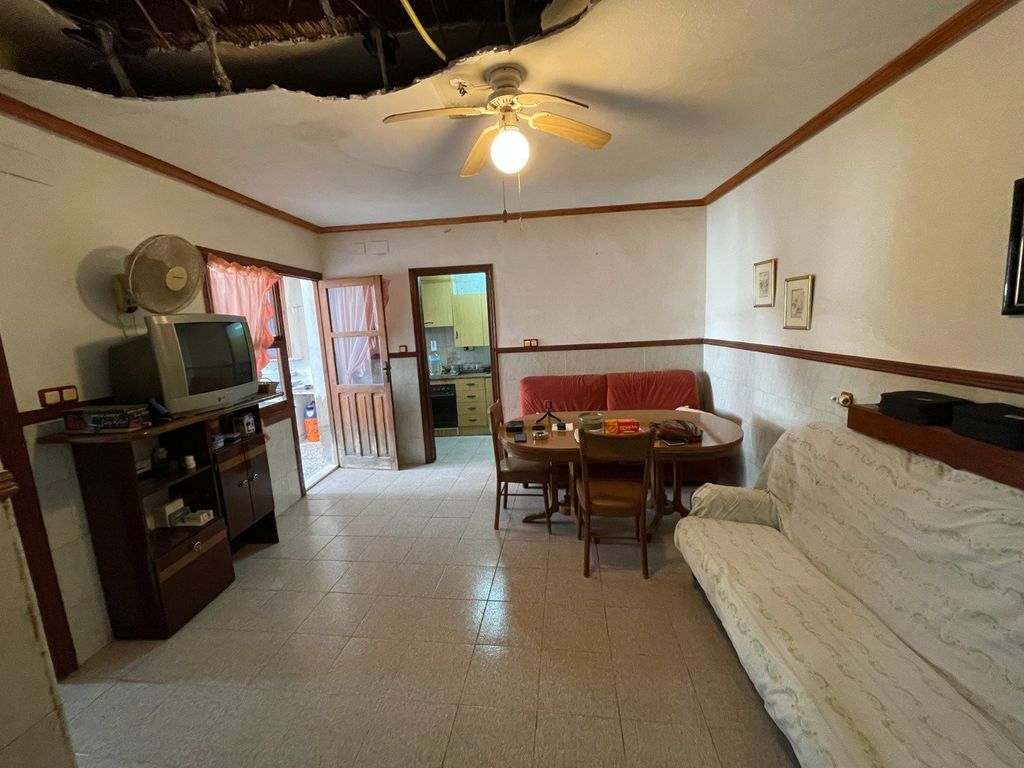 Property photo 3 of 35