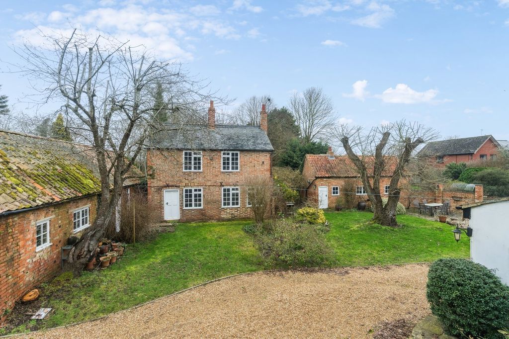 Property photo 3 of 26