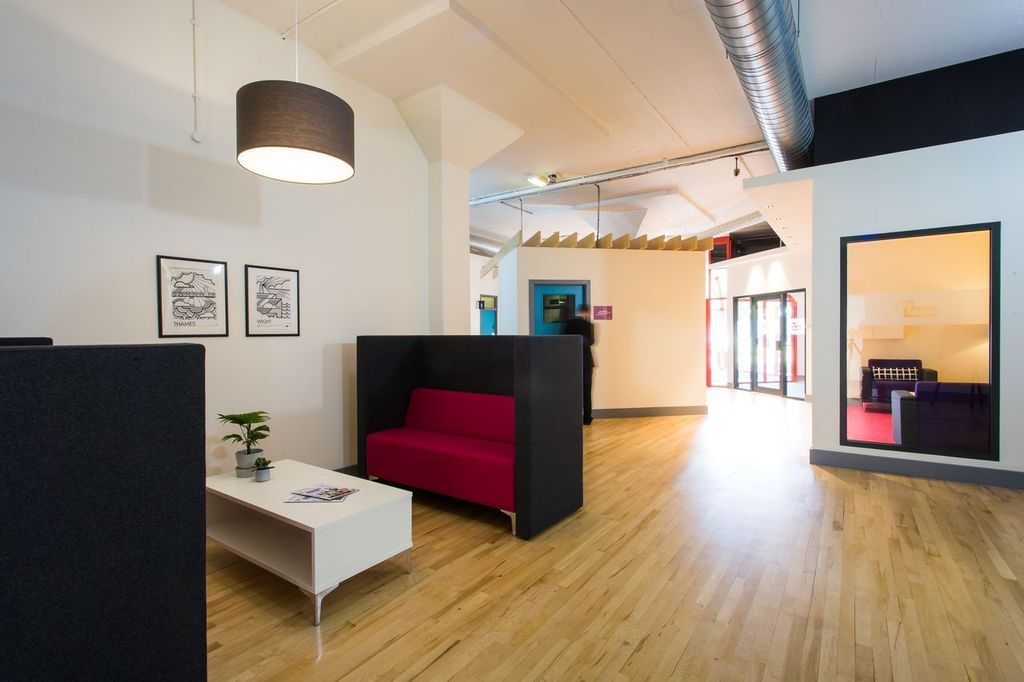 Property photo 2 of 9