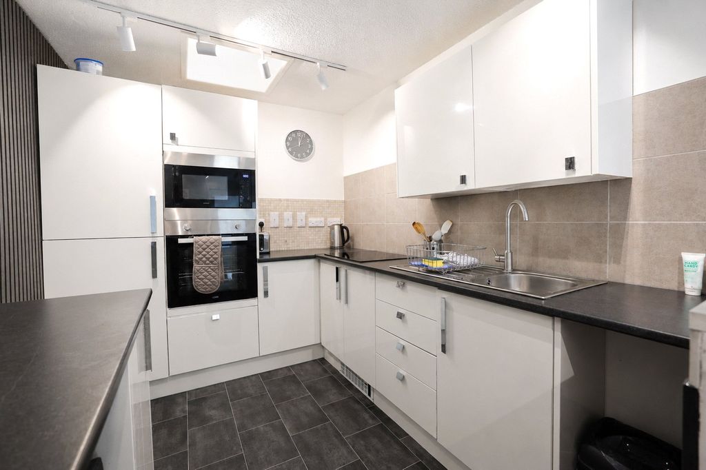 Property photo 3 of 13 Picture No. 05