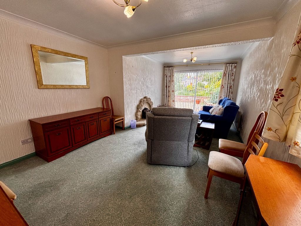 Property photo 3 of 24