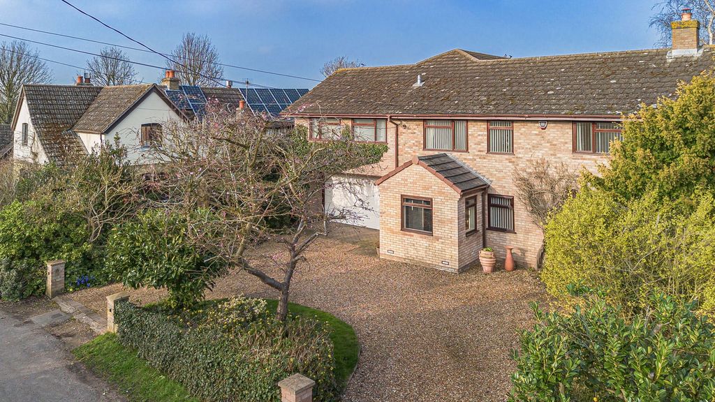 Property photo 1 of 44