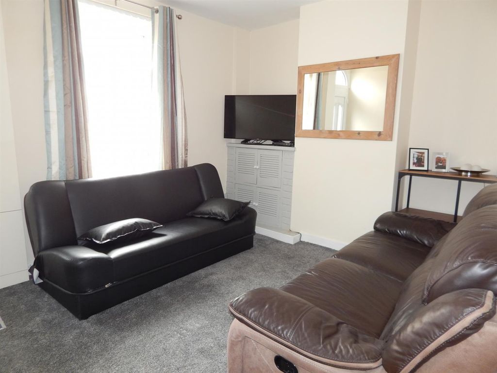 Property photo 2 of 10 Atherton Road, Wigan, Wn2 3Rn - No Chain