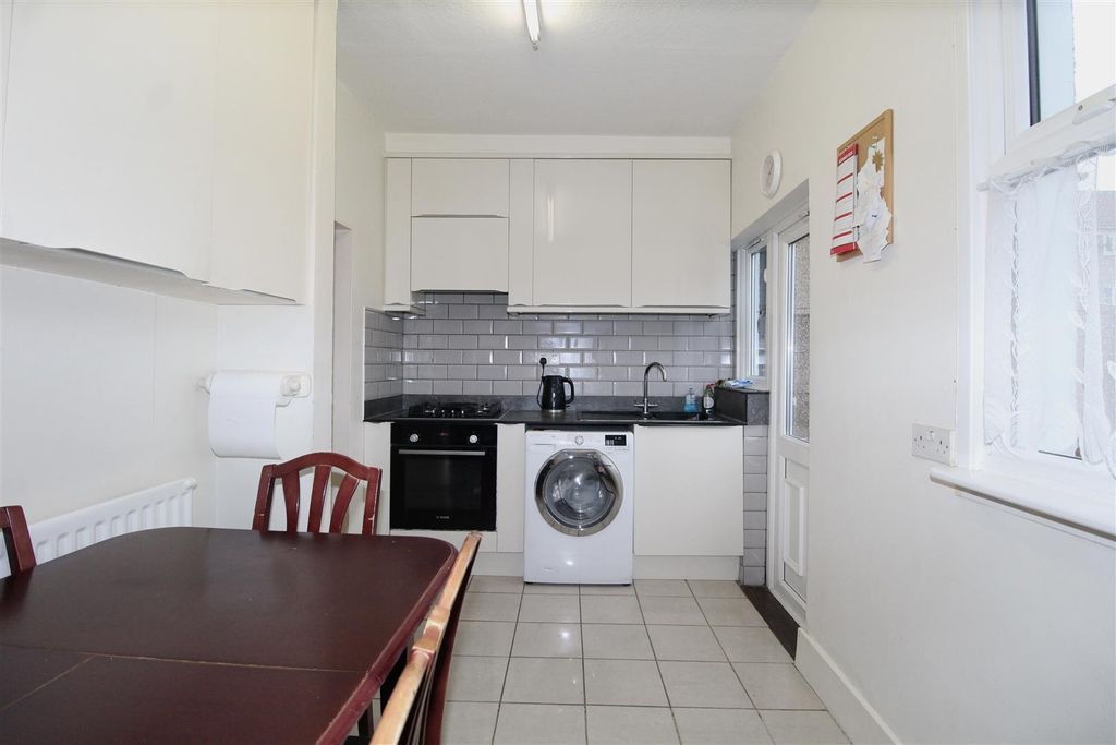 Property photo 2 of 15 Img_3927.Jpeg