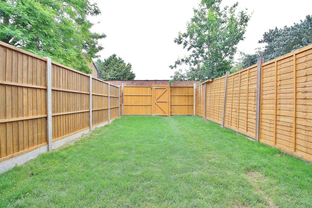 Property photo 2 of 9