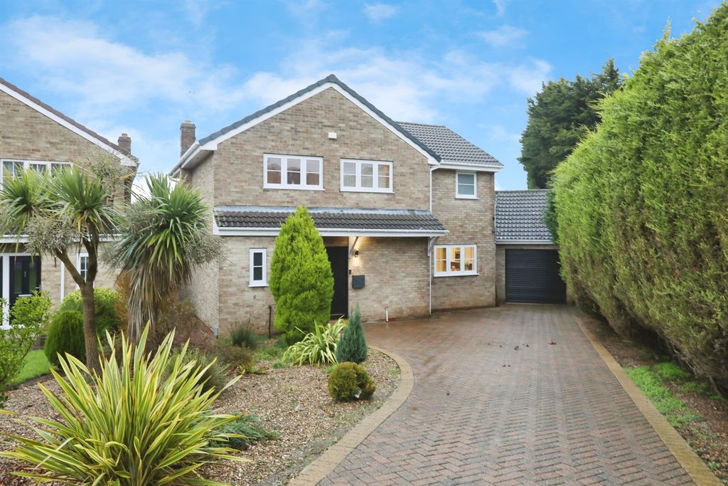 Property photo 1 of 20