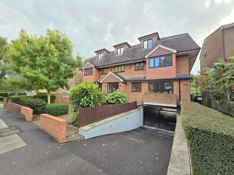 Additional image 17 of 2 bed flat for sale7 The Avenue, Hatch End HA5