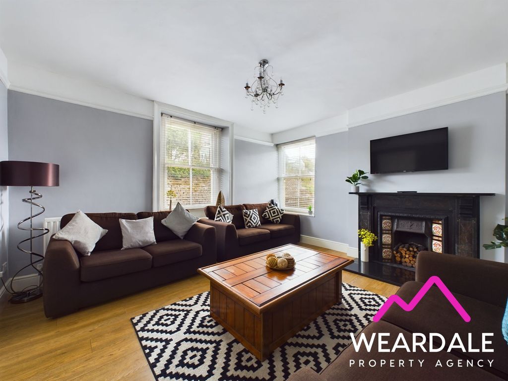 Property photo 2 of 37
