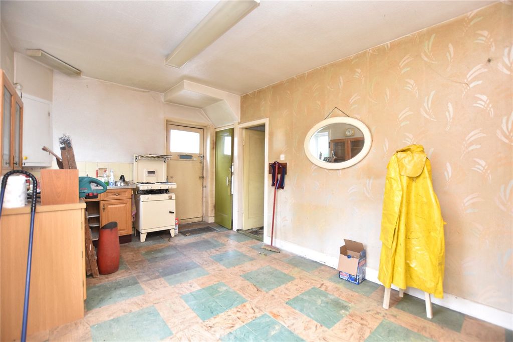 Property photo 3 of 14 Picture No. 15