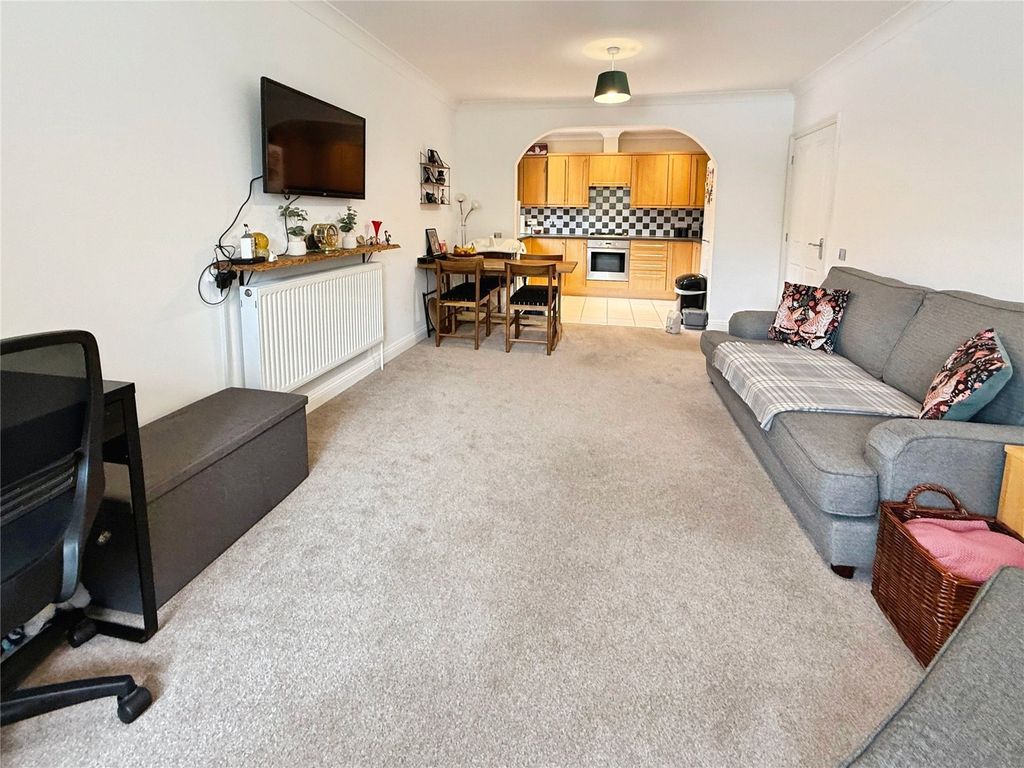 Property photo 3 of 9 Picture No. 02